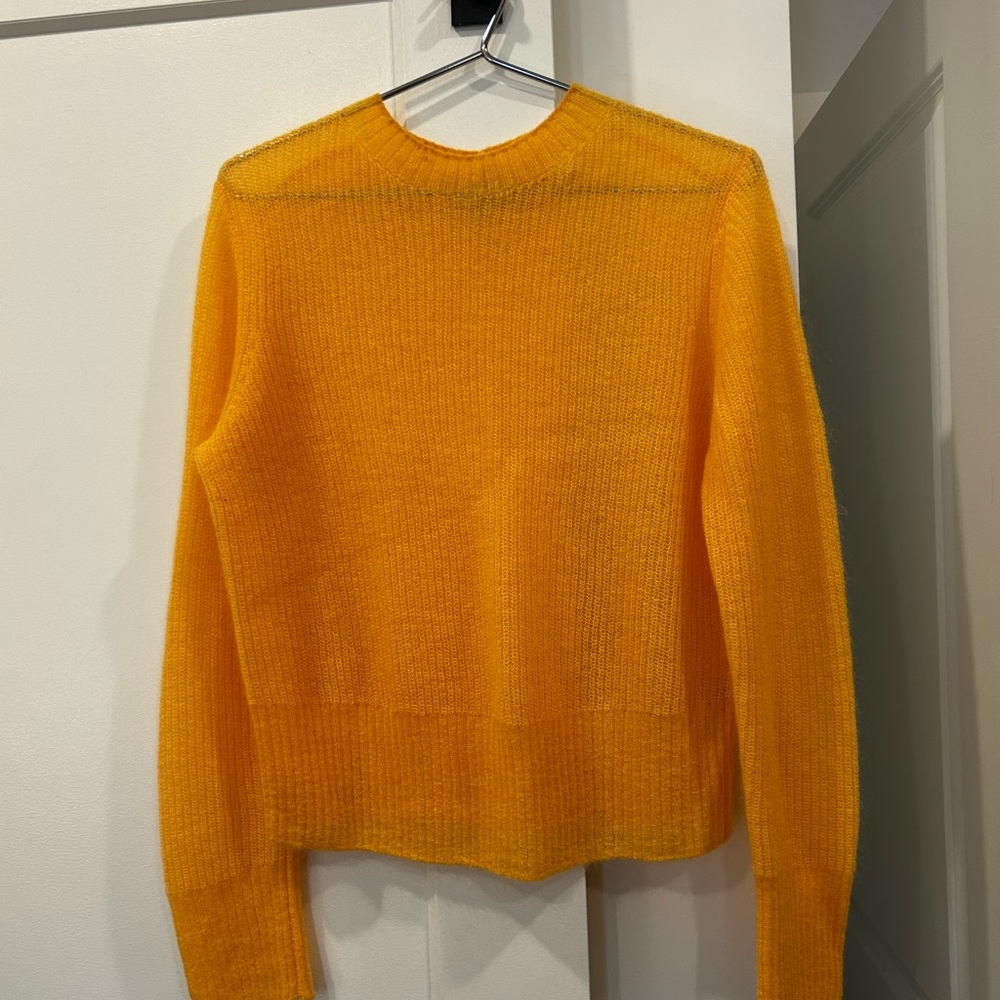 Vince golden cashmere sweater